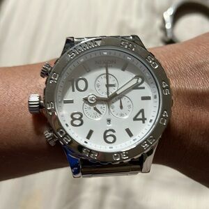 Nixon -silver watch